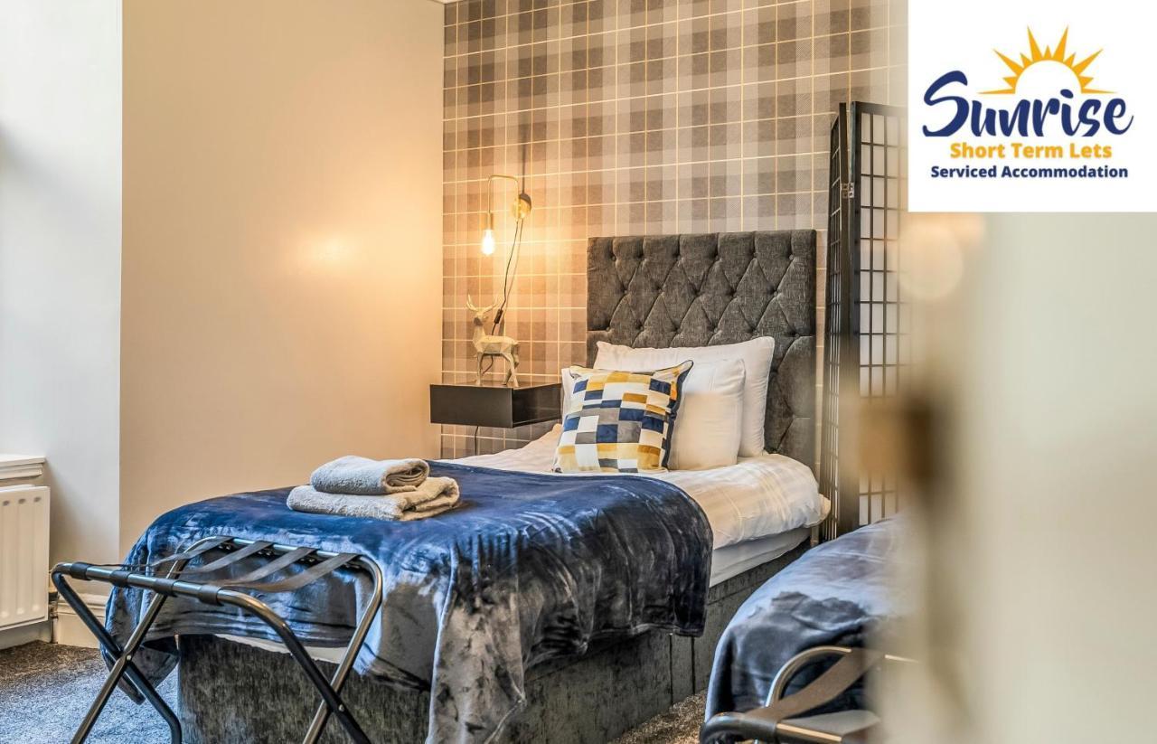 Scots-corner: Homely Riverside Retreat With Easy Access Apartment Dundee